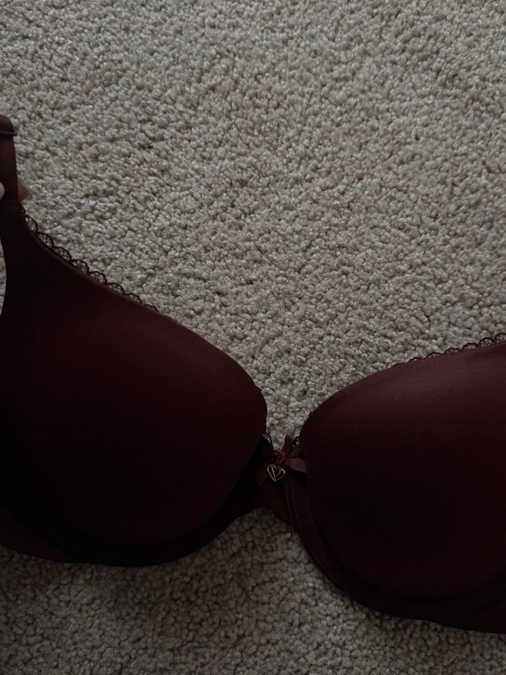 Victoria's Secret Smooth Molded Bra in Deep Wine